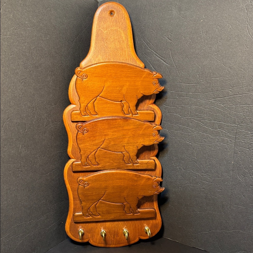Vintage 3 Slotted Pig Letter Holders And Key Chain Holders! Farm Country Style!